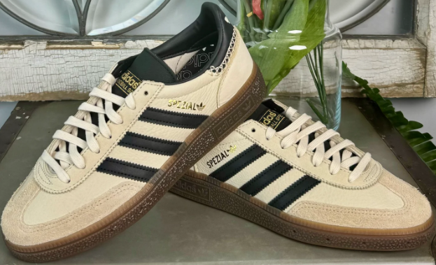 Adidas Handball Spezial 'Wonder White/Black' Women's