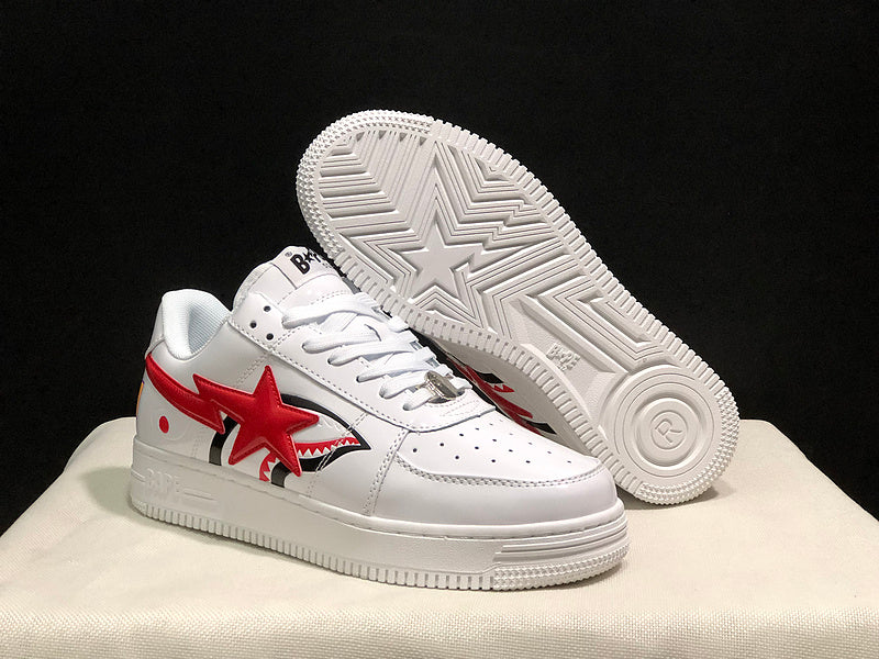 Bapesta Low-Top Sneaker – White / Red